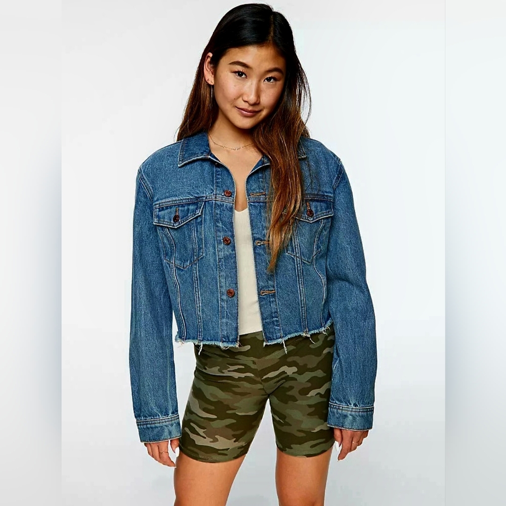 Victoria's Secret PINK Cropped DENIM Jean Jacket Button Pockets Medium Distress